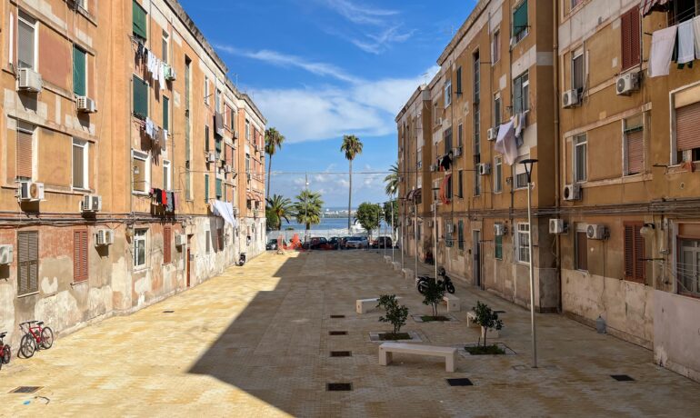 Strisce blu in via Garibaldi Radio Cittadella