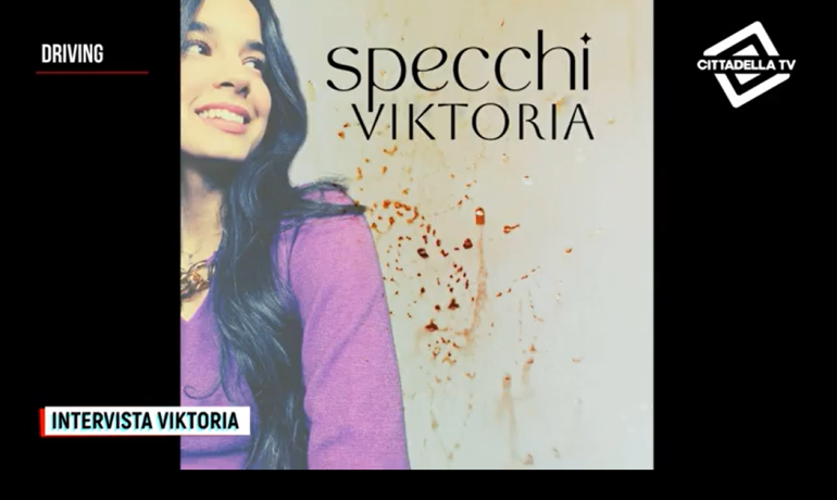 “Specchi”: il debutto di Viktoria