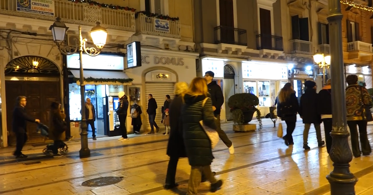 Taranto, è tempo di riaccendere le serrande