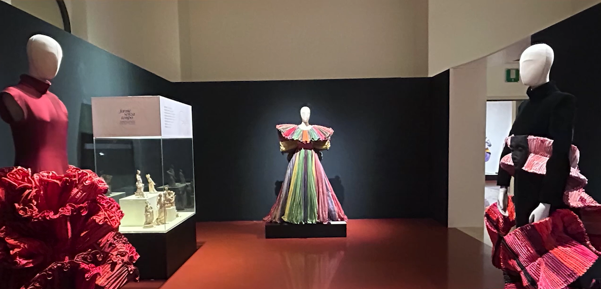 Capucci al MArTA: la mostra che unisce moda e archeologia