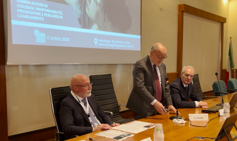 Violenza di genere: istituzioni in rete per prevenire e proteggere