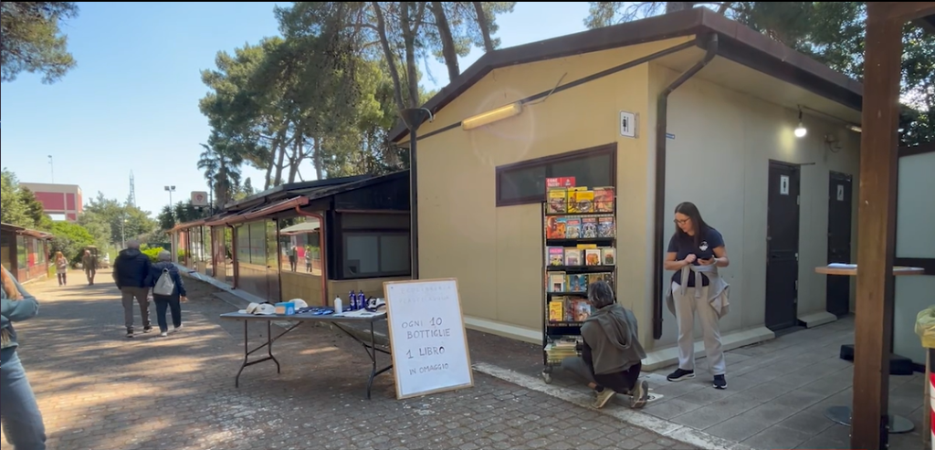 Ecolibreria: a Taranto la plastica si trasforma in cultura
