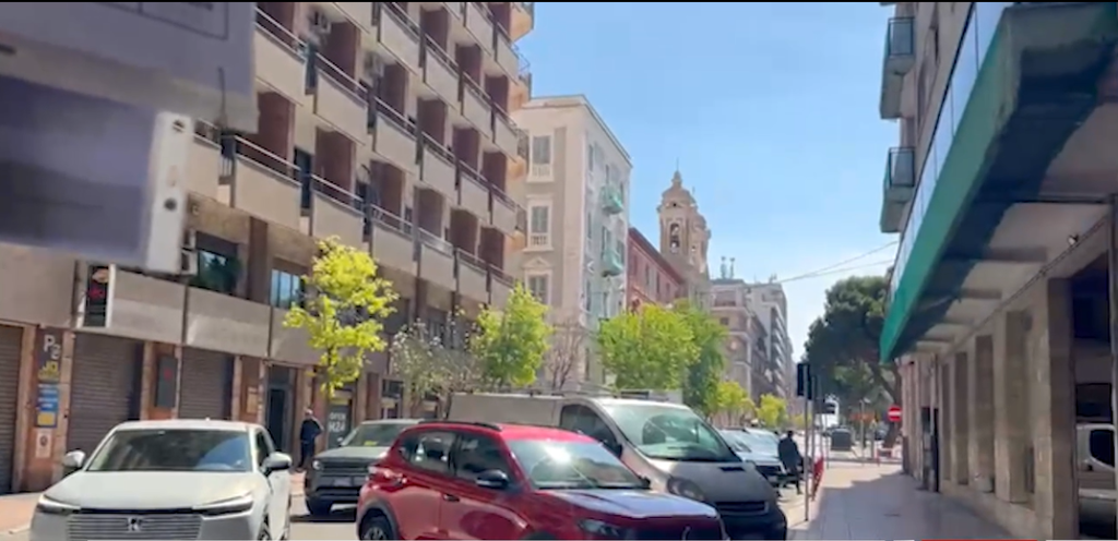 Corso Umberto bloccato, ma i lavori non ci sono: il paradosso