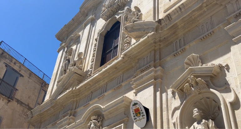 Don Emanuele: "Non si punti il dito sulla città vecchia"