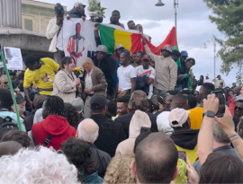 Sako Bakari: la piazza della memoria