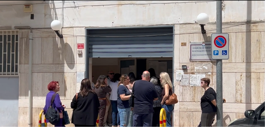 Caos Carta D'identità a Taranto