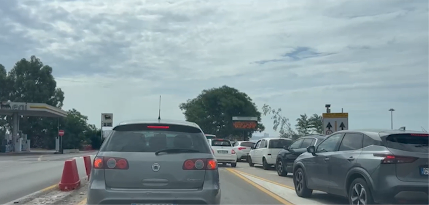Traffico: città paralizzata