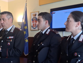 I truffatori affinano le armi