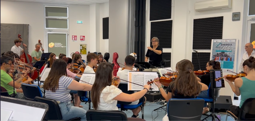 L'orchestra giovanile della Magna Grecia va in tour