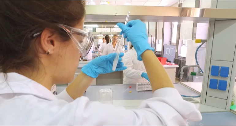 Farmacia: sbloccati fondi per corsi di laurea a Taranto